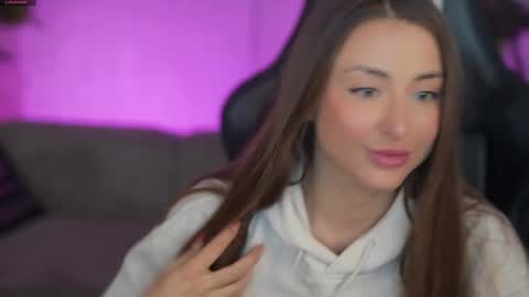 Diamonds Girls online show from 04/26/26, 07:50