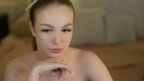 Snapshot of bright_diamonds_054 chatting on 05/13/26, 07:22 Diamonds Girls online show from 05/13/26, 07:22