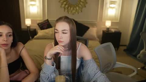 Snapshot of bright_diamonds_054 chatting on 07/20/26, 10:39 Diamonds Girls online show from 07/20/26, 10:39