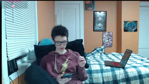 Strawberry online show from 01/14/25, 12:54