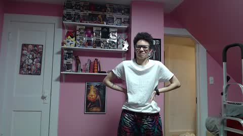 Strawberry online show from 01/19/25, 05:15