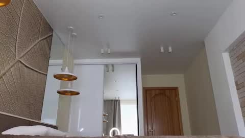Snapshot of brightrays__ chatting on 03/03/25, 05:42 Amina Adelina online show from 03/03/25, 05:42