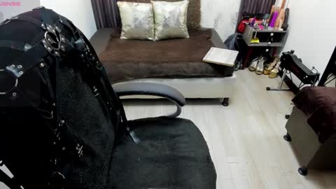 BRIGITTE online show from 03/01/25, 05:16