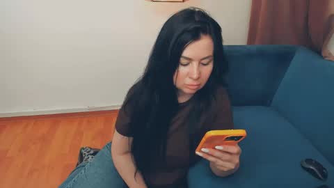 brilliantegirl_ online show from 04/25/26, 11:24