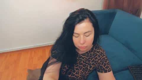 brilliantegirl_ online show from 05/12/26, 06:54