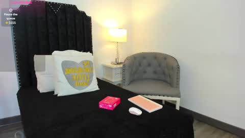Snapshot of briny_saez chatting on 06/15/26, 06:32 briny saez online show from 06/15/26, 06:32