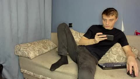Snapshot of bristlebback chatting on 04/19/26, 04:39 bristlebback online show from 04/19/26, 04:39
