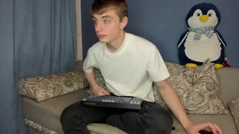 Snapshot of bristlebback chatting on 05/09/26, 05:07 bristlebback online show from 05/09/26, 05:07