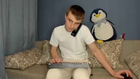 bristlebback online show from 06/15/26, 05:04