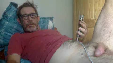 Snapshot of brital100 chatting on 10/28/25, 08:07 brital100 online show from 10/28/25, 08:07