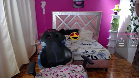Snapshot of brithany_smiith_ chatting on 01/15/25, 11:19 britany online show from 01/15/25, 11:19