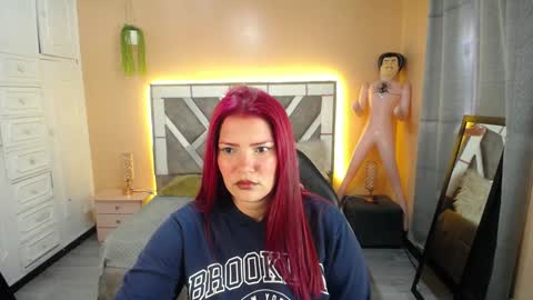 Snapshot of brithany_smiith_ chatting on 01/19/25, 12:39 britany online show from 01/19/25, 12:39