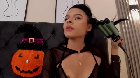 brithanysummer online show from 10/23/25, 08:29