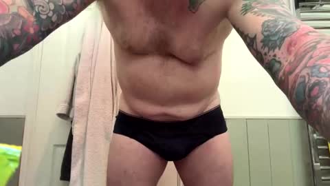 Snapshot of brithishcouple chatting on 05/25/26, 11:16 Tinypaul7 online show from 05/25/26, 11:16
