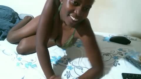 Snapshot of britieh chatting on 02/05/26, 07:29 leccie online show from 02/05/26, 07:29