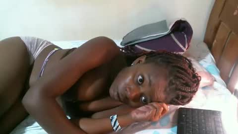 Snapshot of britieh chatting on 02/16/26, 08:05 leccie online show from 02/16/26, 08:05