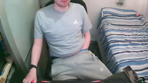 British Tom online show from 11/14/25, 01:04