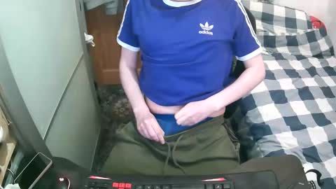 British Tom online show from 04/26/26, 11:24