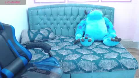 Britney  online show from 01/12/25, 09:51