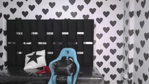 Britney  online show from 03/04/25, 09:40