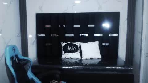 Britney  online show from 09/26/25, 02:48