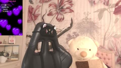 britneybarker online show from 09/10/25, 01:49