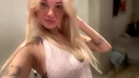 britneycherry08 online show from 05/31/26, 04:20