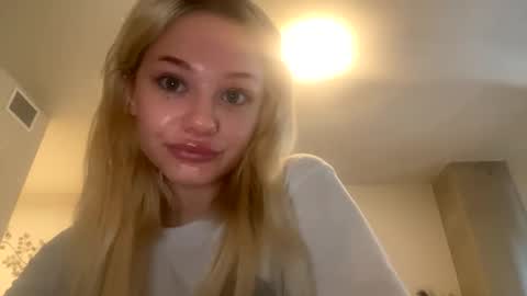 britneycherry08 online show from 06/09/26, 09:48