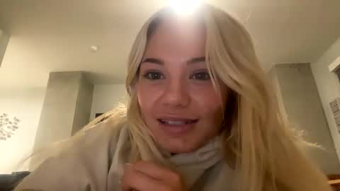 britneycherry08 online show from 06/11/26, 02:53