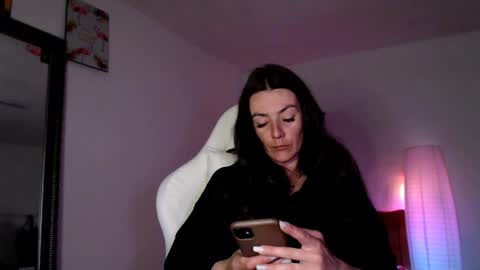 Britney online show from 04/27/26, 07:06