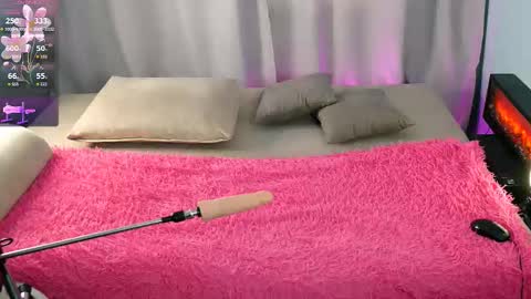 Snapshot of britneyfoxxxx1 chatting on 03/04/26, 04:07 Britney. Part-time devil online show from 03/04/26, 04:07