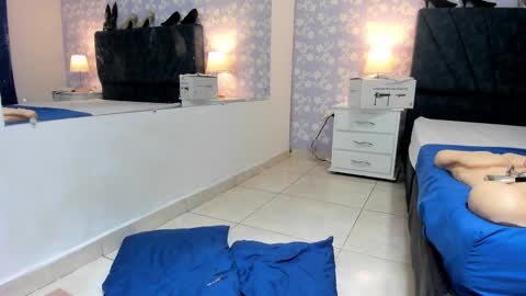 Snapshot of britneysweet_ chatting on 02/15/25, 07:50 BritneySweet online show from 02/15/25, 07:50