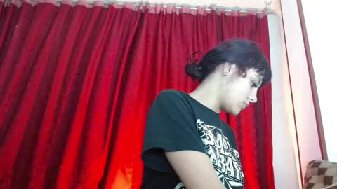 maru miaw   Please help me to reach 100 thumbs up online show from 02/23/25, 01:21