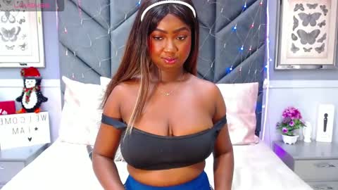 brittany 25 years old  happy as a worm  online show from 12/27/24, 09:50