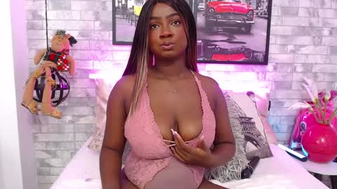 brittany 25 years old  happy as a worm  online show from 12/30/24, 02:30