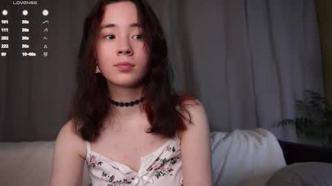 Snapshot of britthe chatting on 01/06/26, 11:25 Lina online show from 01/06/26, 11:25