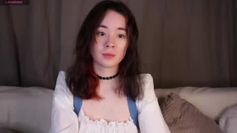 Snapshot of britthe chatting on 01/07/26, 01:02 Lina online show from 01/07/26, 01:02