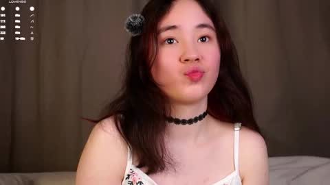 Snapshot of britthe chatting on 01/19/26, 11:36 Lina online show from 01/19/26, 11:36