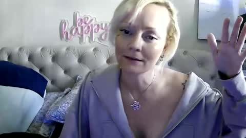 Snapshot of brittneychats81 chatting on 03/17/26, 05:16 brittneychats81 online show from 03/17/26, 05:16