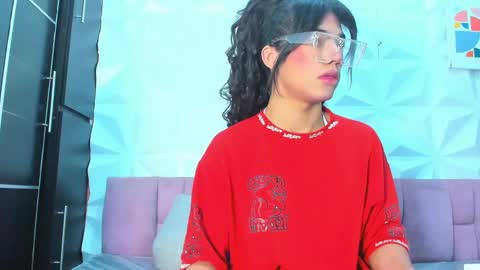 Snapshot of briyit_doll chatting on 01/26/25, 03:27 BRIYIT online show from 01/26/25, 03:27