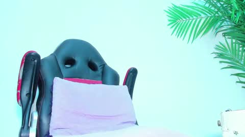 Snapshot of briyit_doll chatting on 01/30/25, 09:15 BRIYIT online show from 01/30/25, 09:15