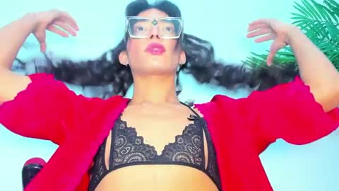 Snapshot of briyit_doll chatting on 02/07/25, 10:08 BRIYIT online show from 02/07/25, 10:08