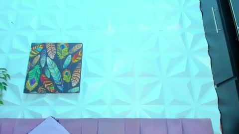 Snapshot of briyit_doll chatting on 02/19/25, 10:01 BRIYIT online show from 02/19/25, 10:01