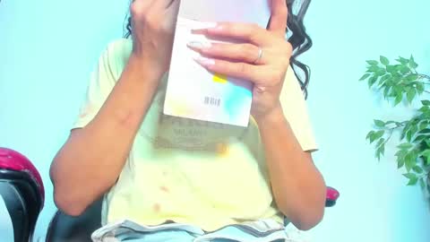 Snapshot of briyit_doll chatting on 02/23/25, 03:13 BRIYIT online show from 02/23/25, 03:13