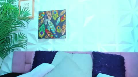 Snapshot of briyit_doll chatting on 09/12/25, 03:28 BRIYIT online show from 09/12/25, 03:28