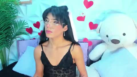 Snapshot of briyit_doll chatting on 09/22/25, 06:04 BRIYIT online show from 09/22/25, 06:04