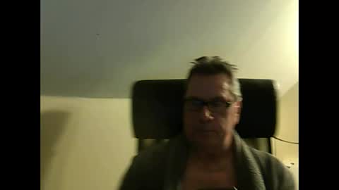 Snapshot of broadcast7676 chatting on 11/21/25, 12:10 broadcast7676 online show from 11/21/25, 12:10