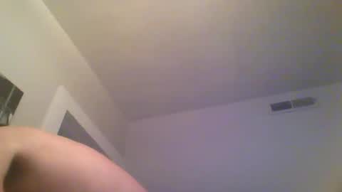 Snapshot of brodyb545755 chatting on 10/11/25, 01:27 brodyb545755 online show from 10/11/25, 01:27