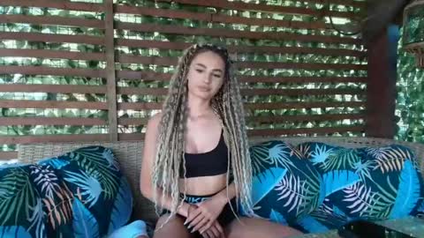 Snapshot of broklyne chatting on 08/05/26, 11:02 Brielle online show from 08/05/26, 11:02