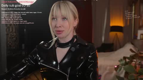 Anna online show from 05/17/26, 03:19